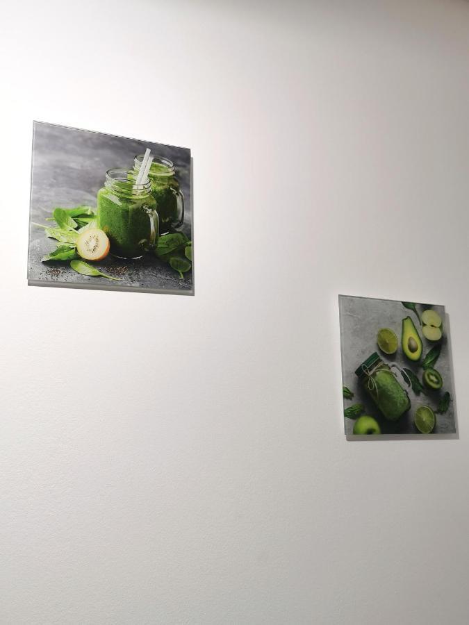 White Studio คัมพูลุง โมลโดเวเนสค์ ภายนอก รูปภาพ